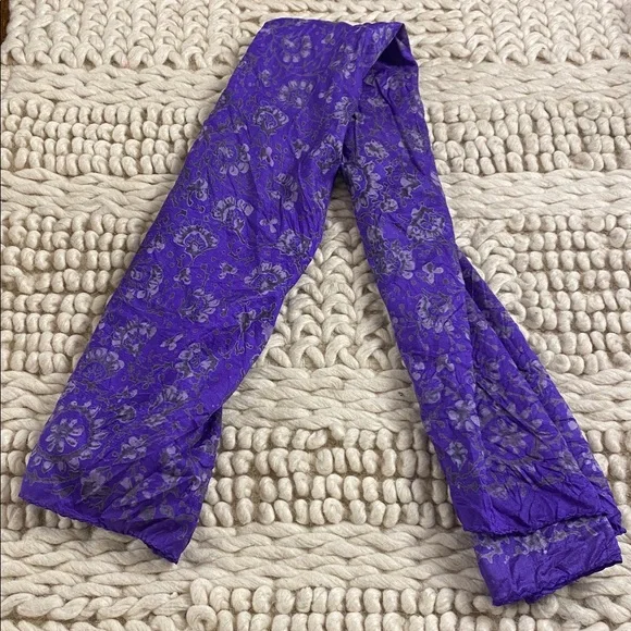 Vintage Silk Scarf | Floral Jacquard | 39x39 - Picture 6 of 10